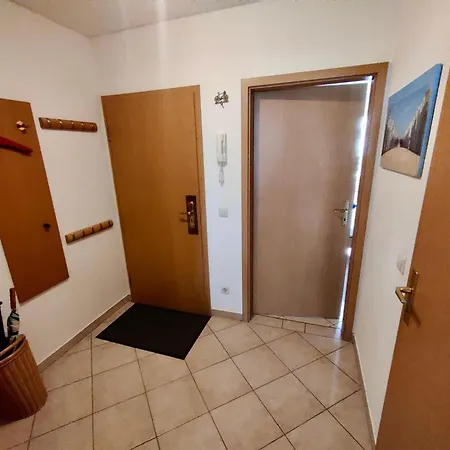 Ferienwohnung-seemoewe Apartamento Binz